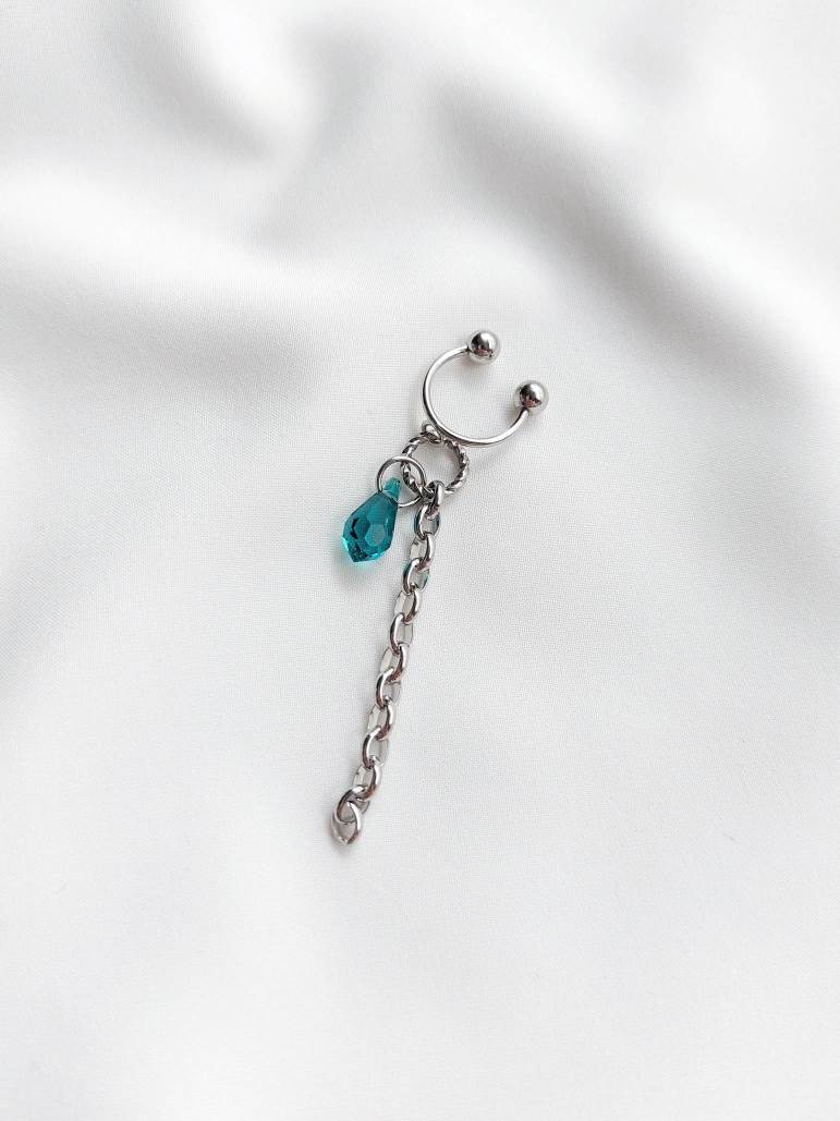 ABYSSES silver ear cuff with drop