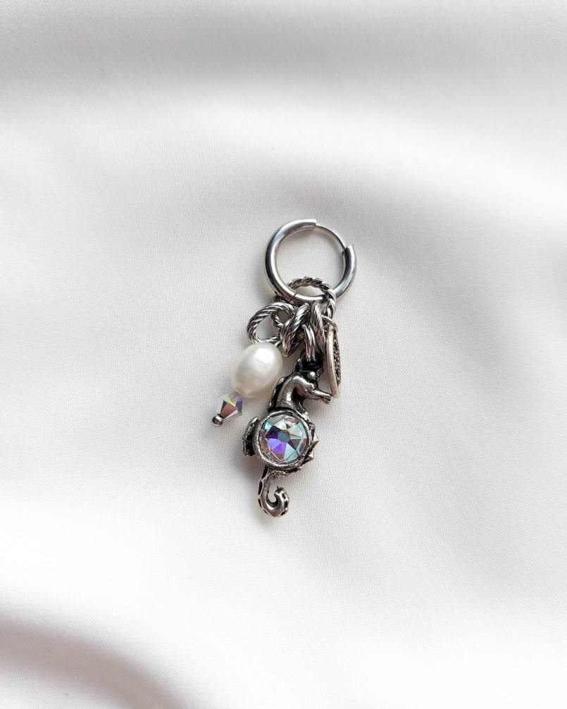 FOAM Seahorse Single-Loop Earring
