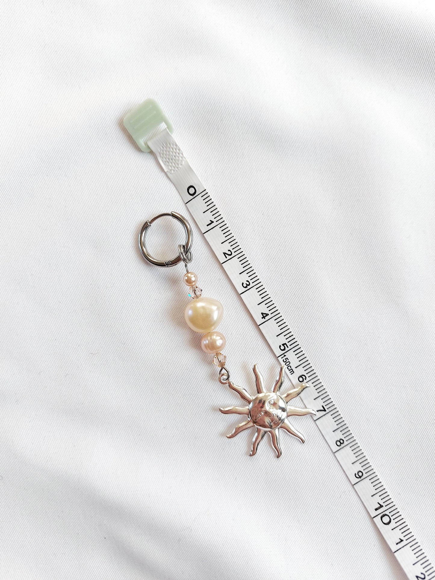MOTHER-OF-PEARL single-hoop sun peach