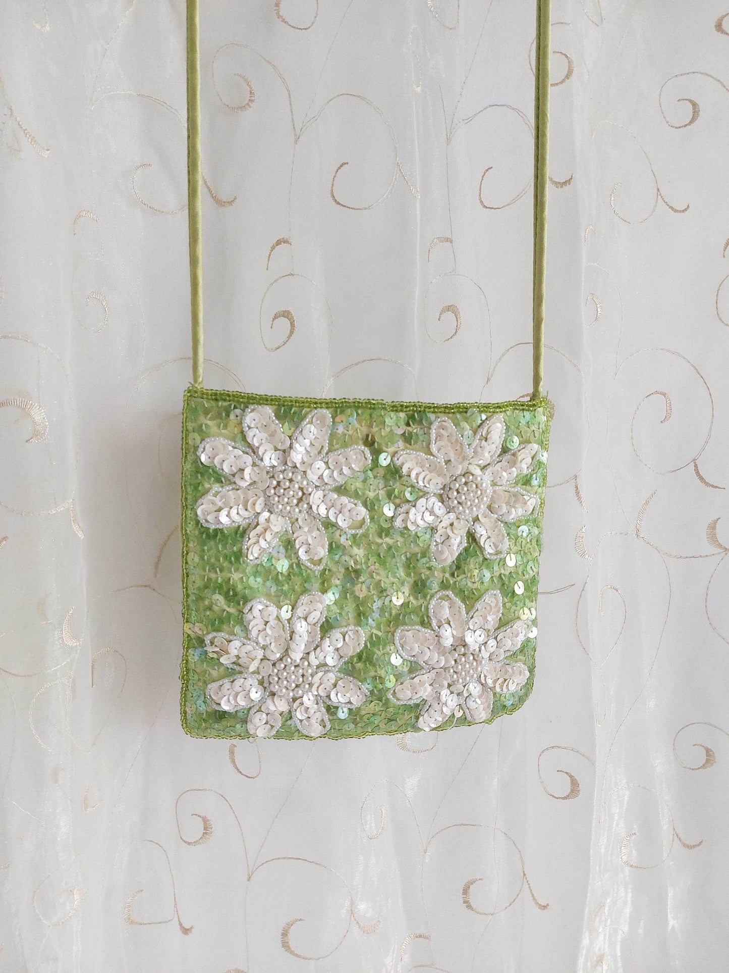 PRAIRIE green and white pouch bag with sequins