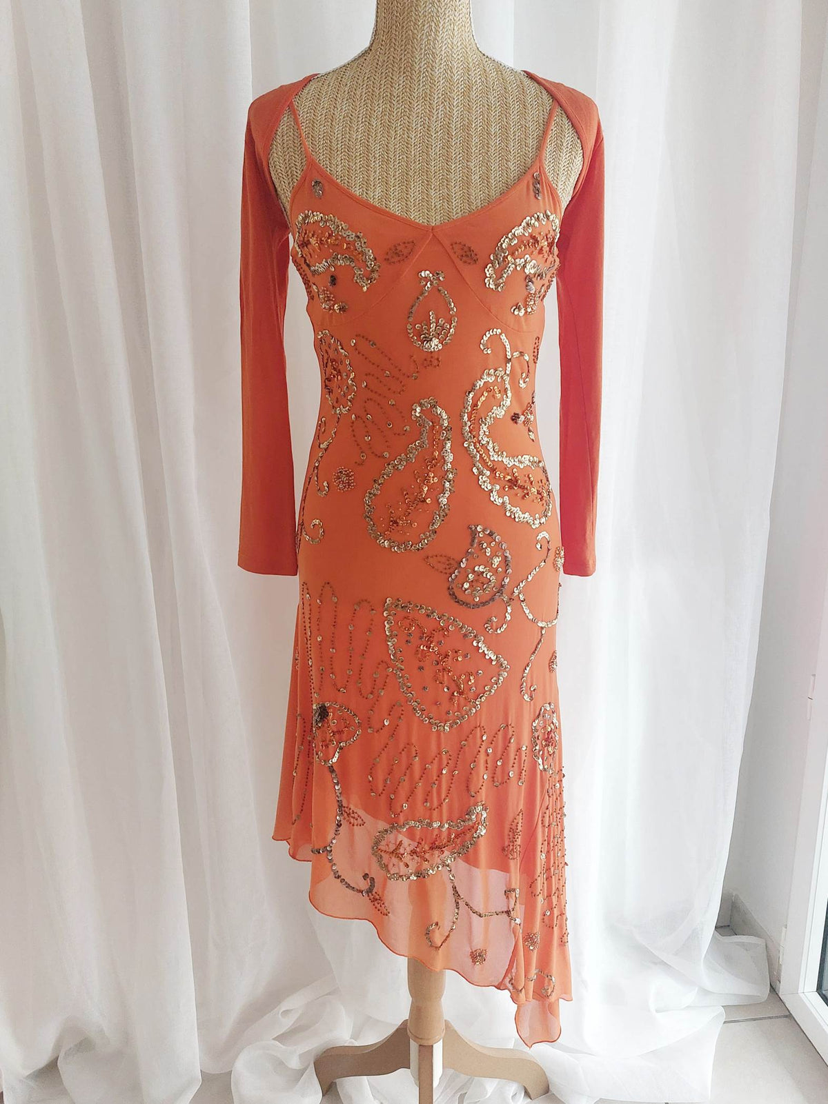 SAFRAN Red camisole with patterns and embroidery Size 36/38
