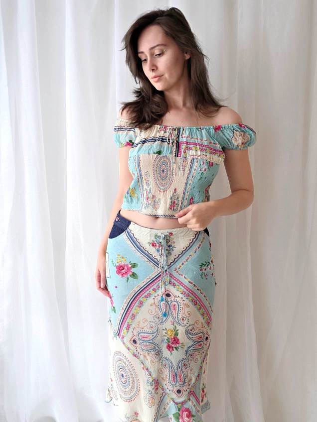 SAFRAN Red camisole with patterns and embroidery Size 36/38