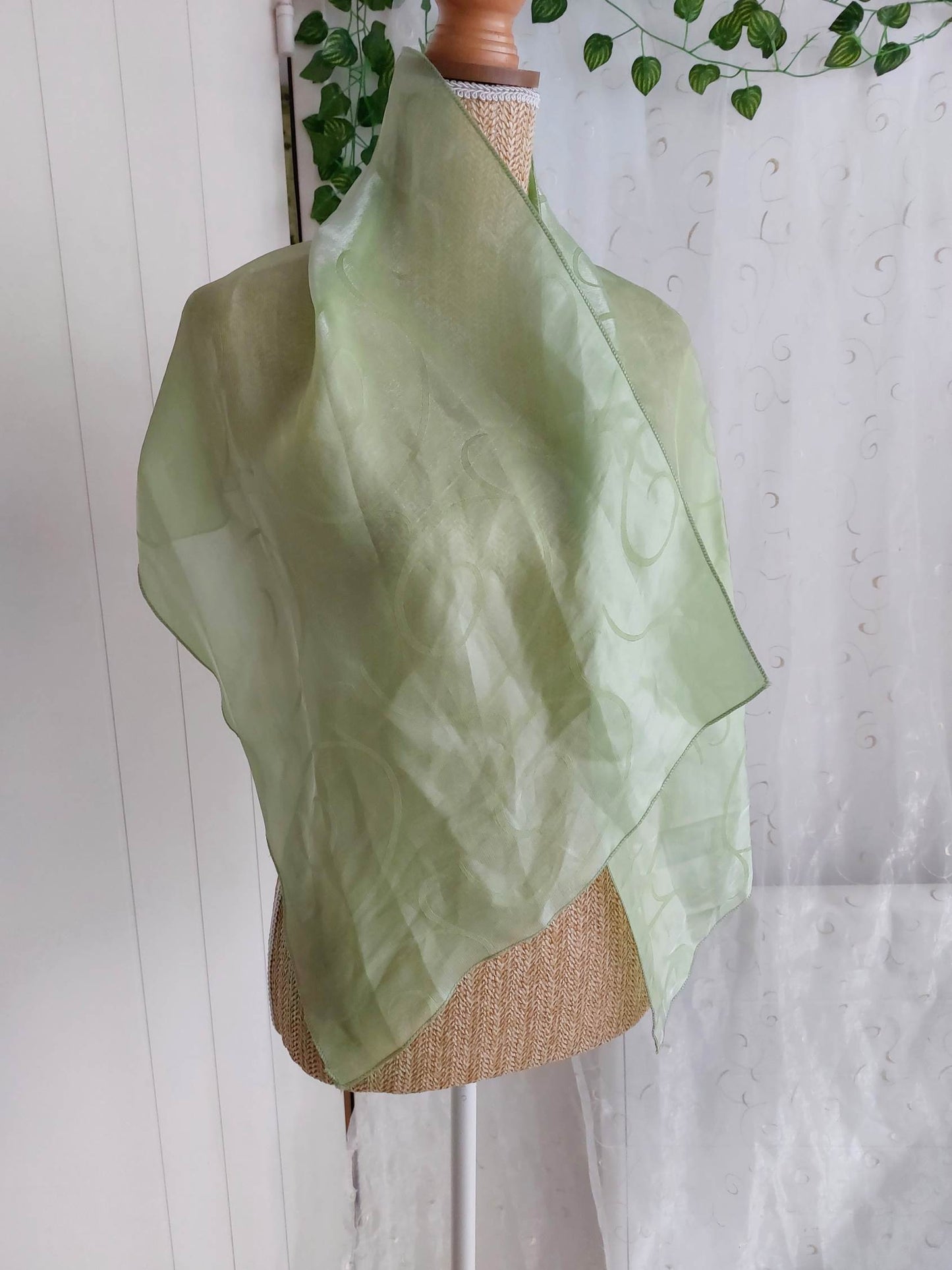 LUCIOLE long green ball gown with flowers Size 34/36