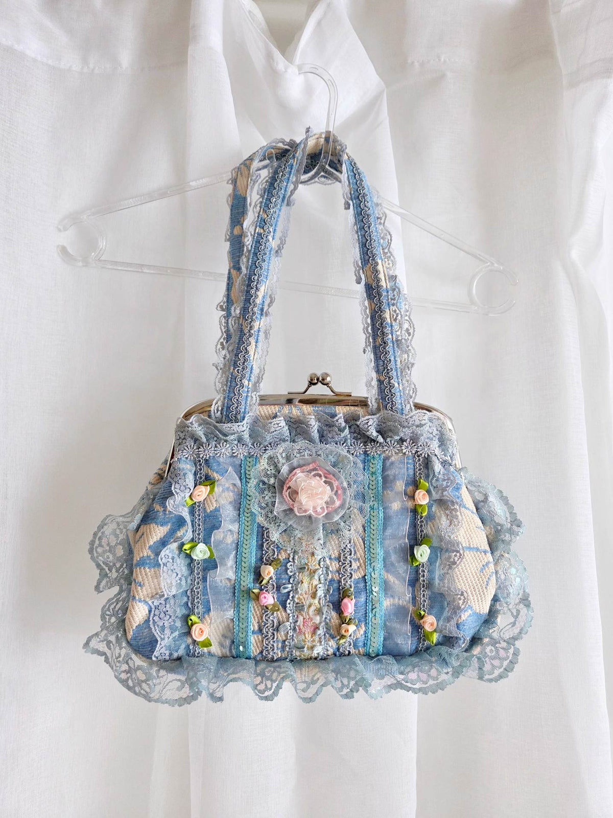 HORTENSIA embroidered pink shoulder bag with flowers