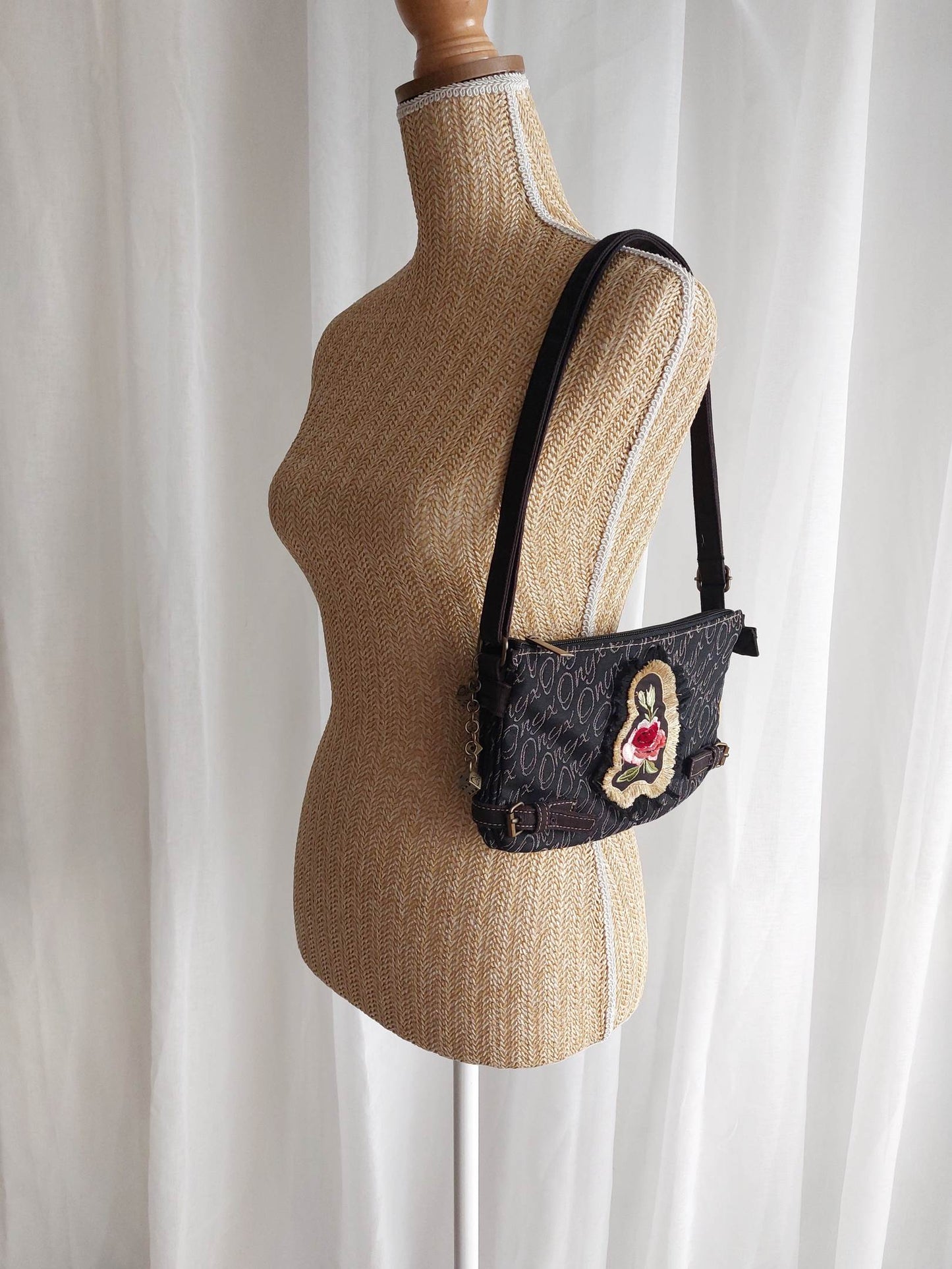 AMARANTE sac à main noir Onyx avec fleur