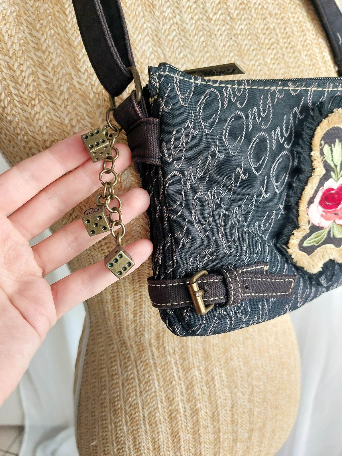 AMARANTE sac à main noir Onyx avec fleur