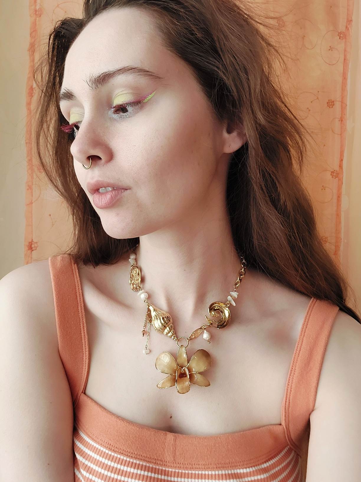ARCHIPEL Gold-plated orchid and shell necklace