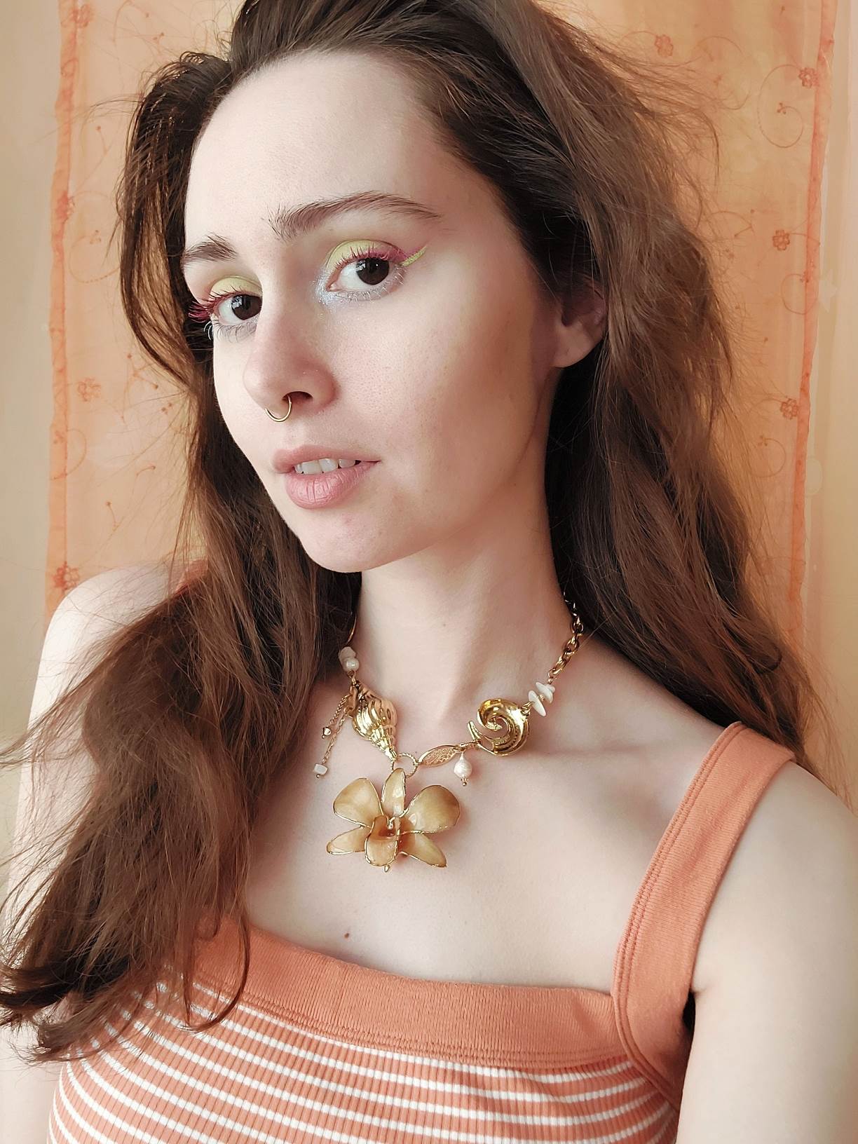ARCHIPEL Gold-plated orchid and shell necklace