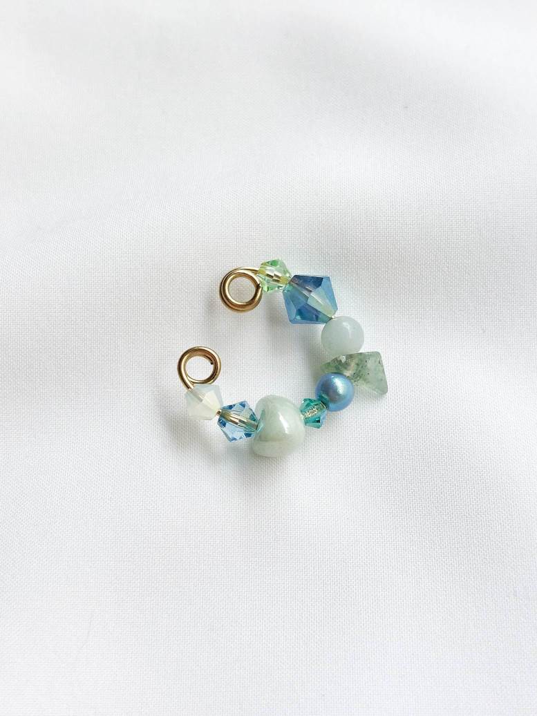ATLANTIDE blue and green earcuff