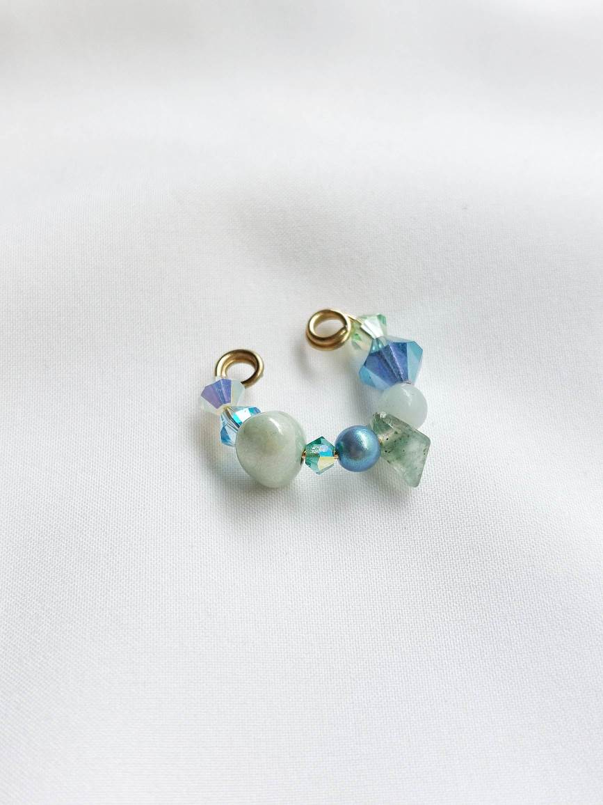 ATLANTIDE blue and green earcuff