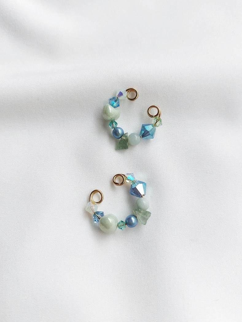 ATLANTIDE blue and green earcuff