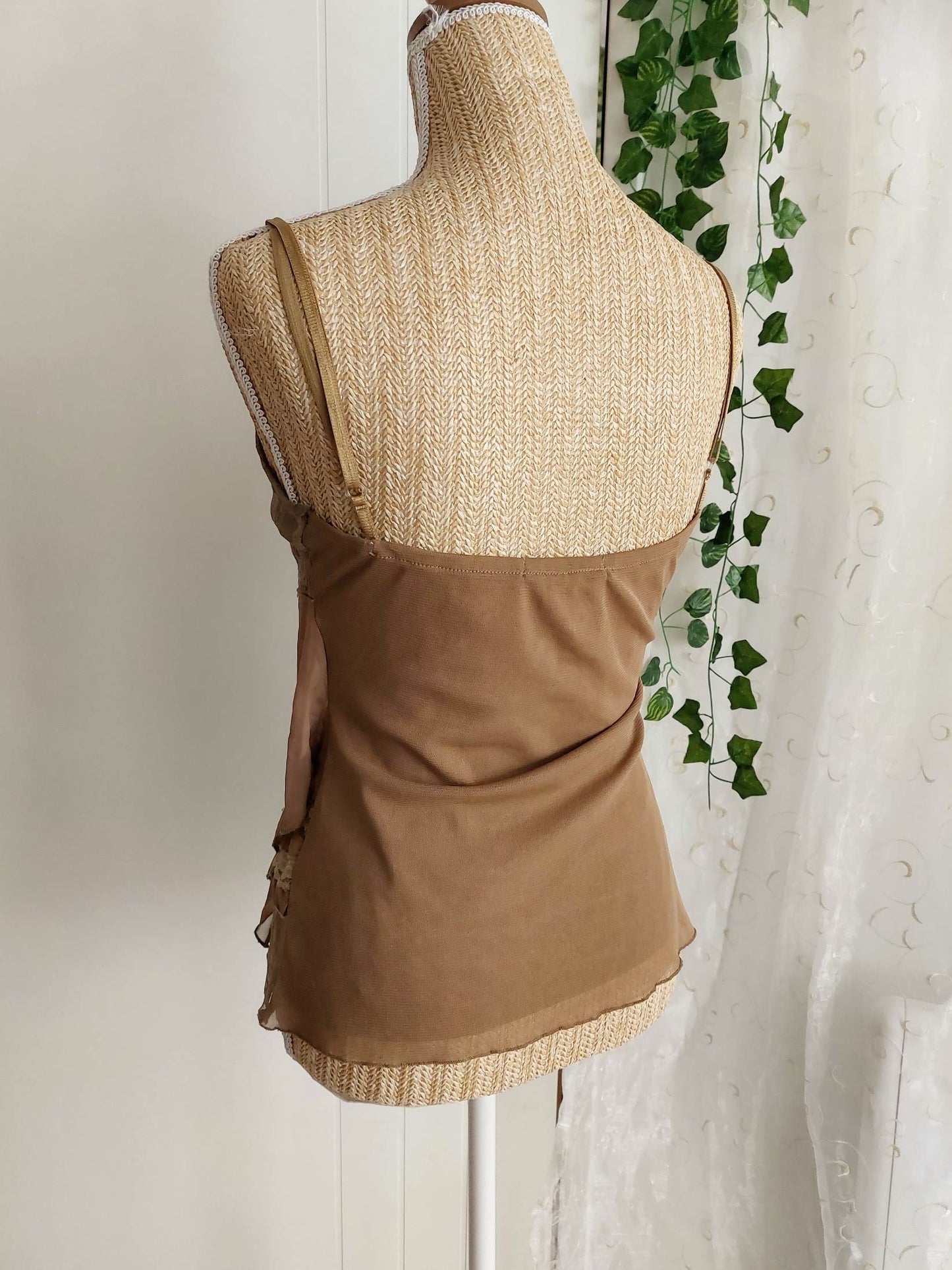 MOCHA Lace and embroidery camisole latte T.S/M