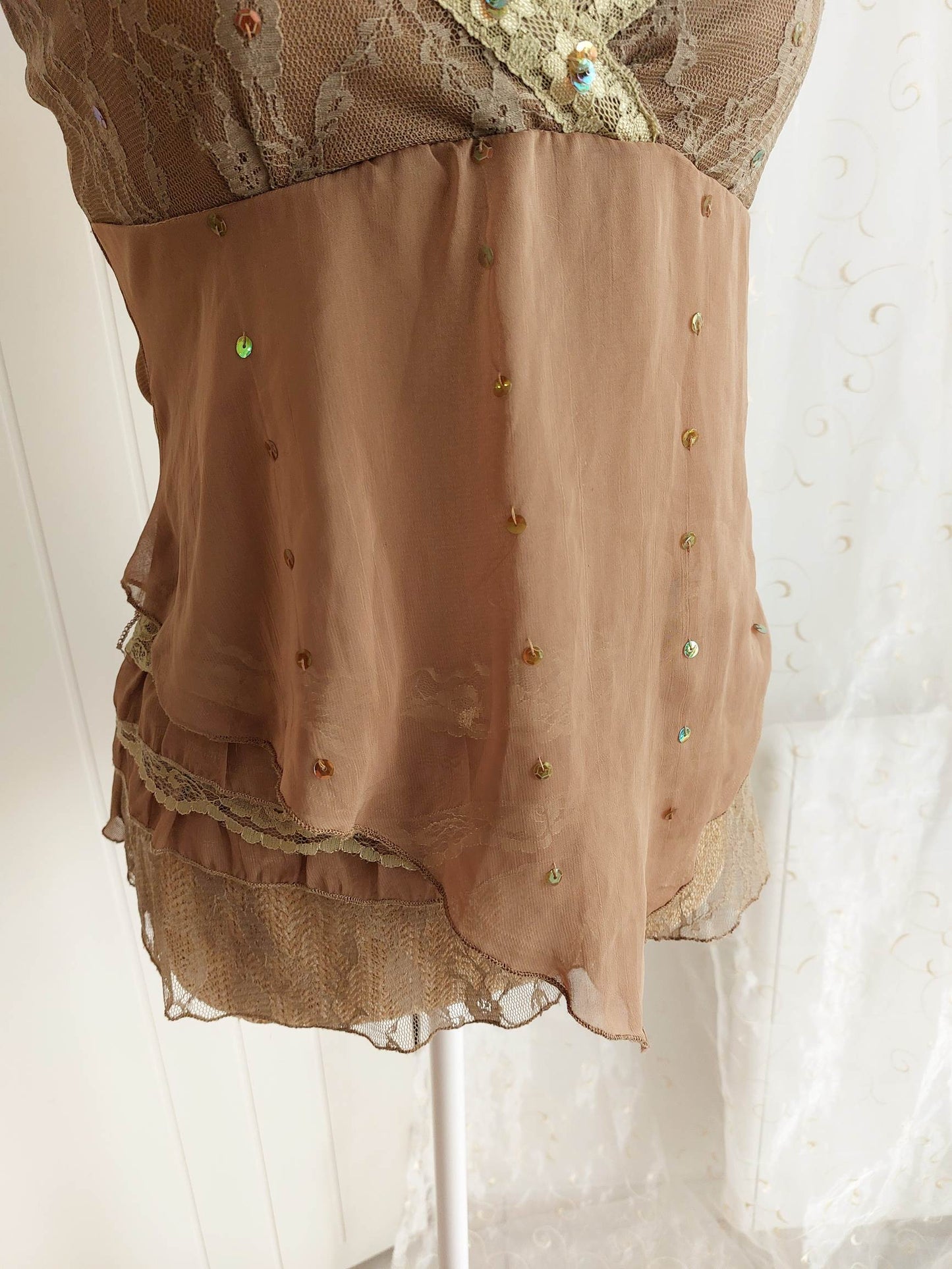MOCHA Lace and embroidery camisole latte T.S/M