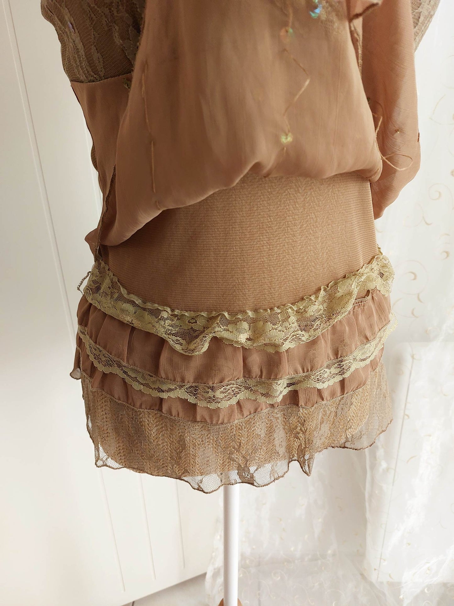 MOCHA Lace and embroidery camisole latte T.S/M