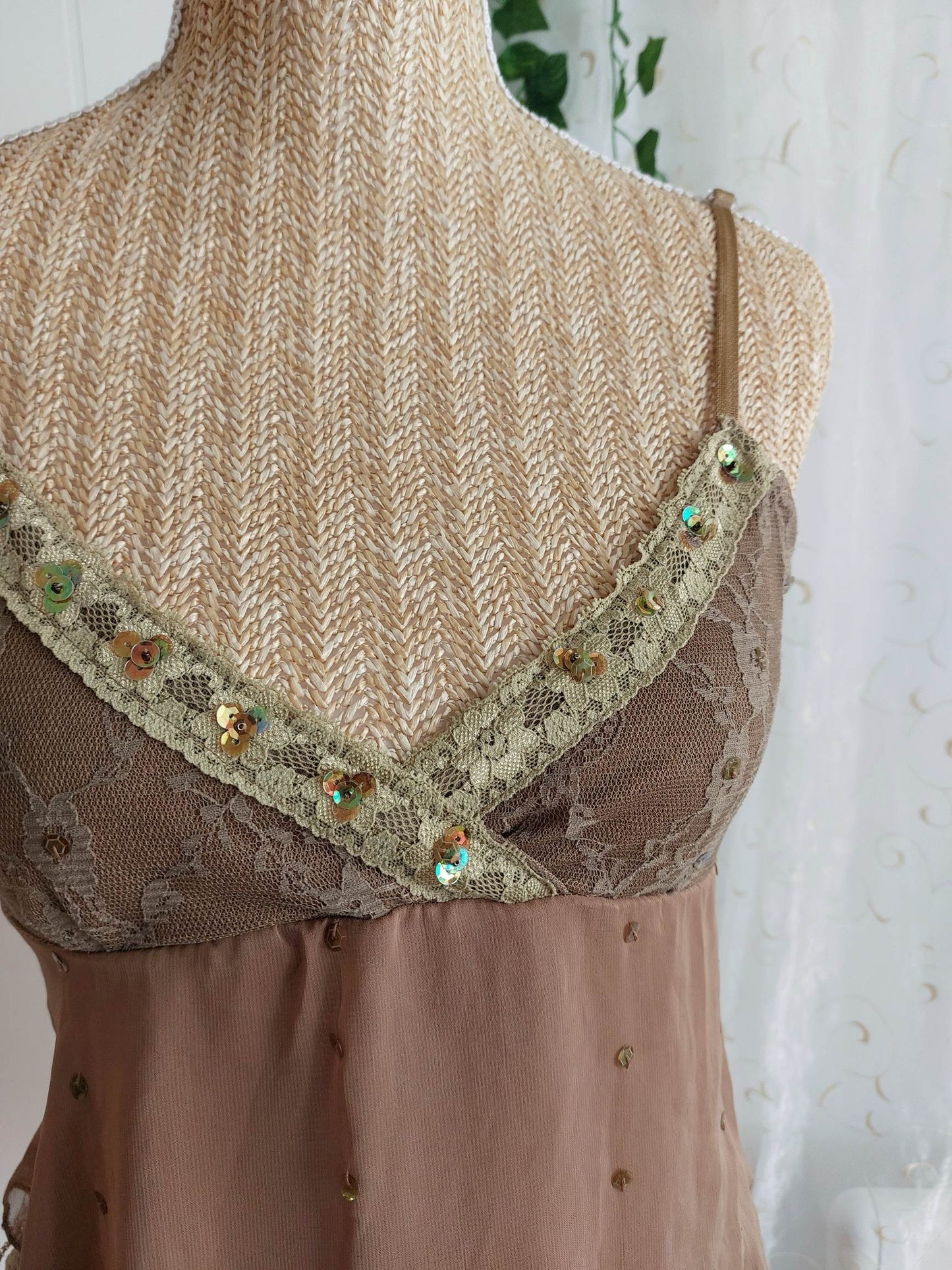 MOCHA Lace and embroidery camisole latte T.S/M