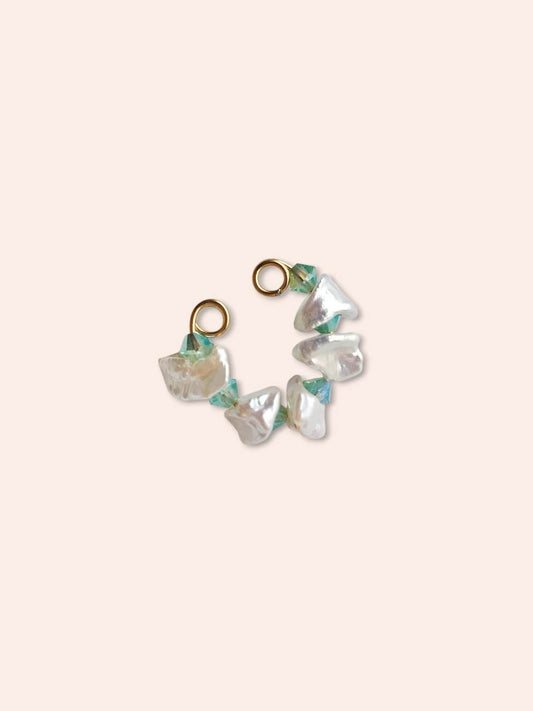 CARAÏBES cultured pearl earcuff turquoise version