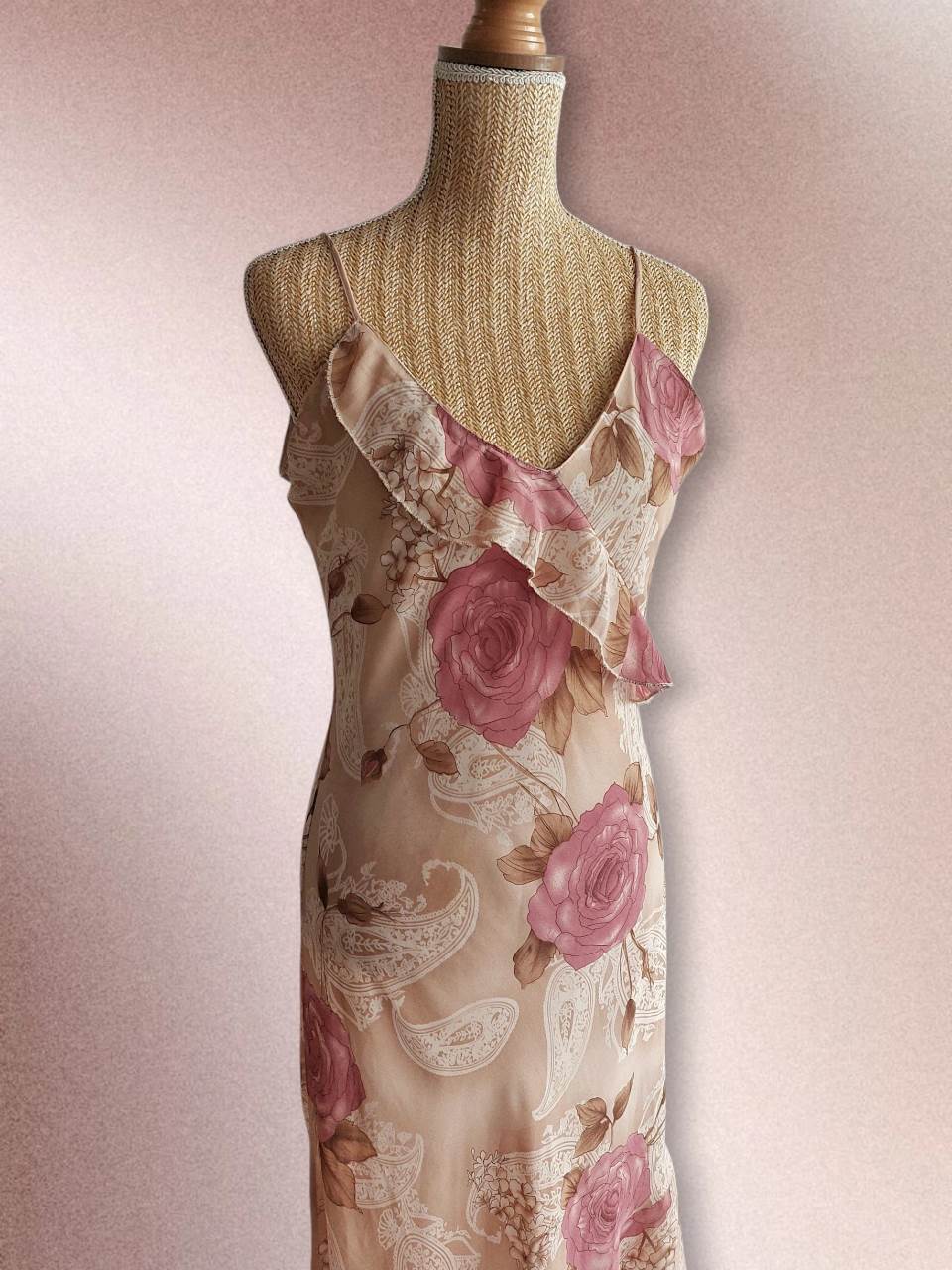 SAFRAN Red camisole with patterns and embroidery Size 36/38