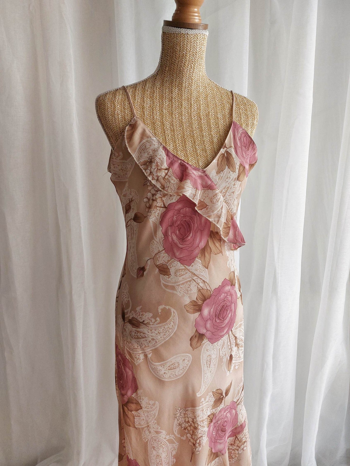 SAFRAN Red camisole with patterns and embroidery Size 36/38