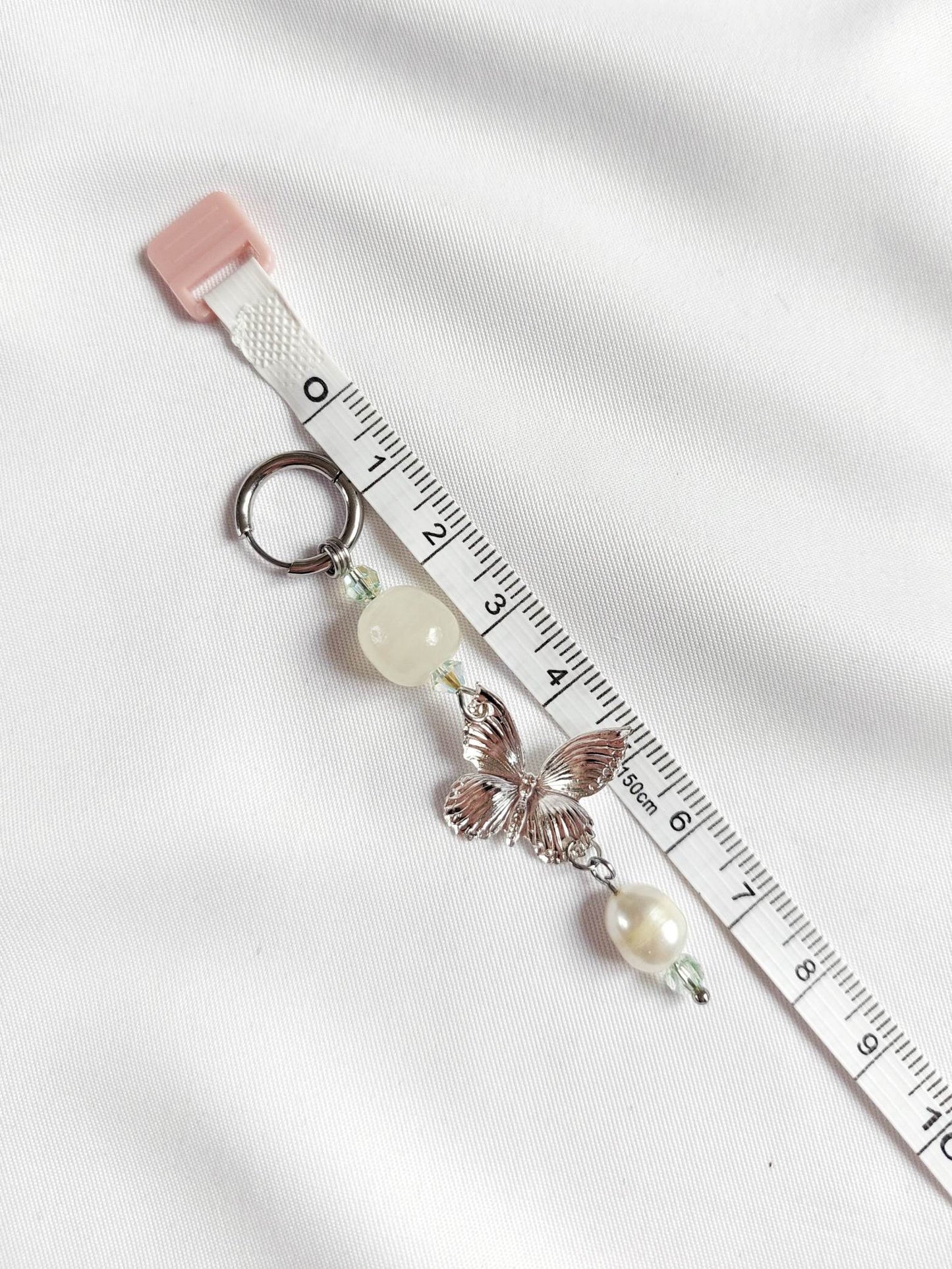 CHARM single loop butterfly pastel