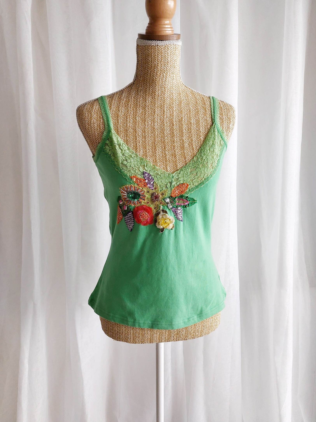 COCKTAIL débardeur décoré brodé vert T.38