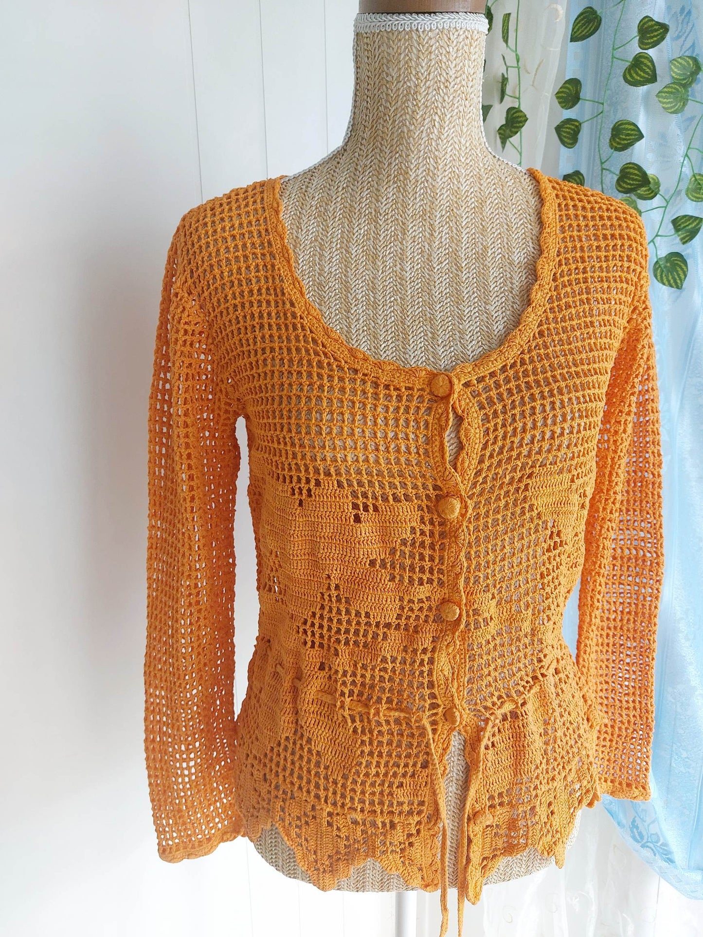VITAMINE orange crochet cardigan size 38