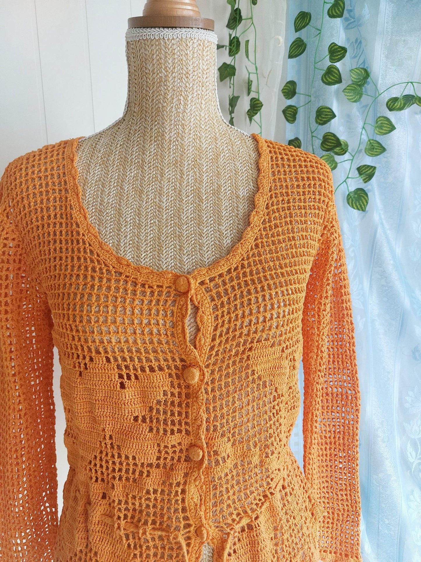 VITAMINE orange crochet cardigan size 38