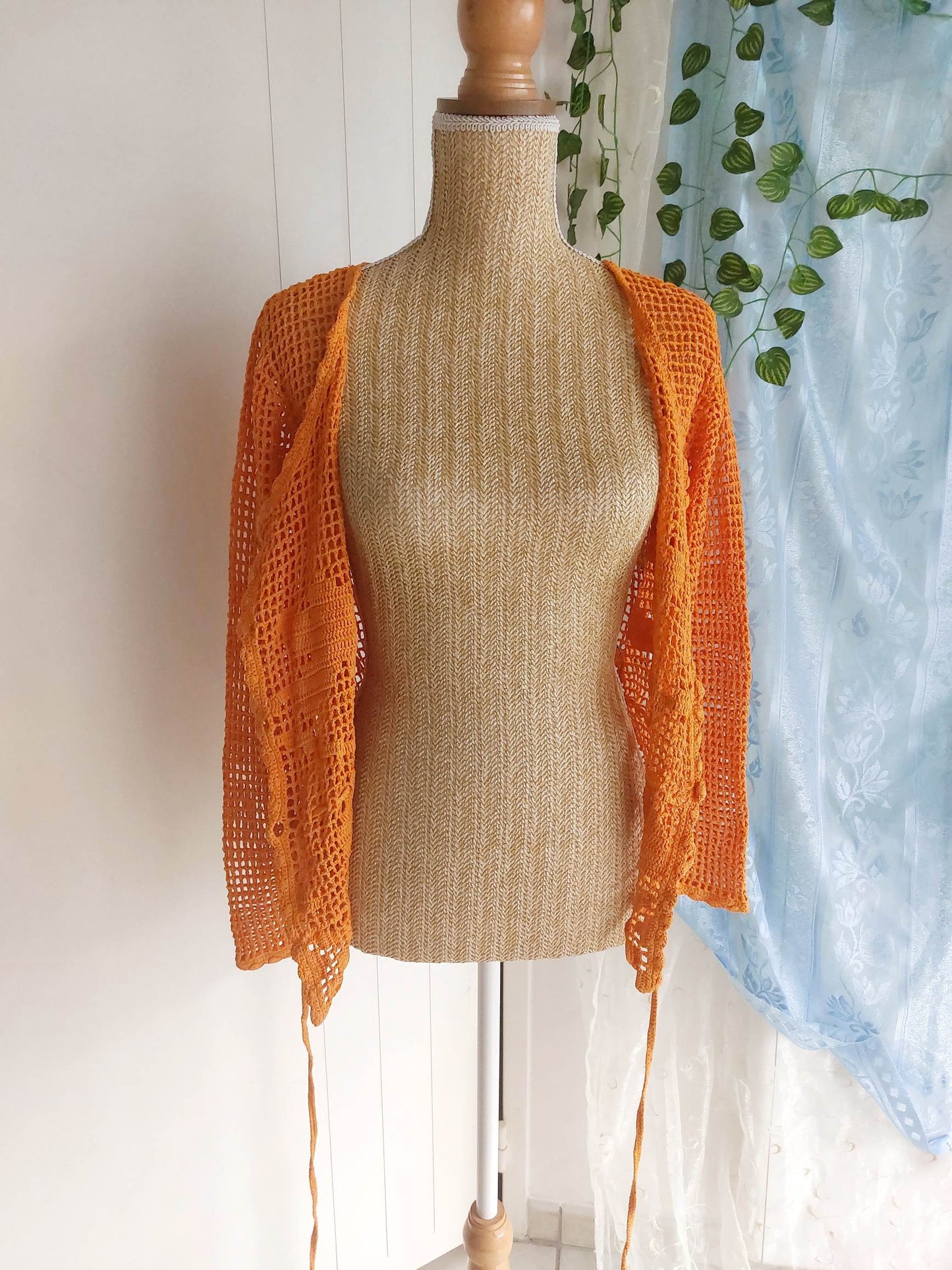 VITAMINE orange crochet cardigan size 38