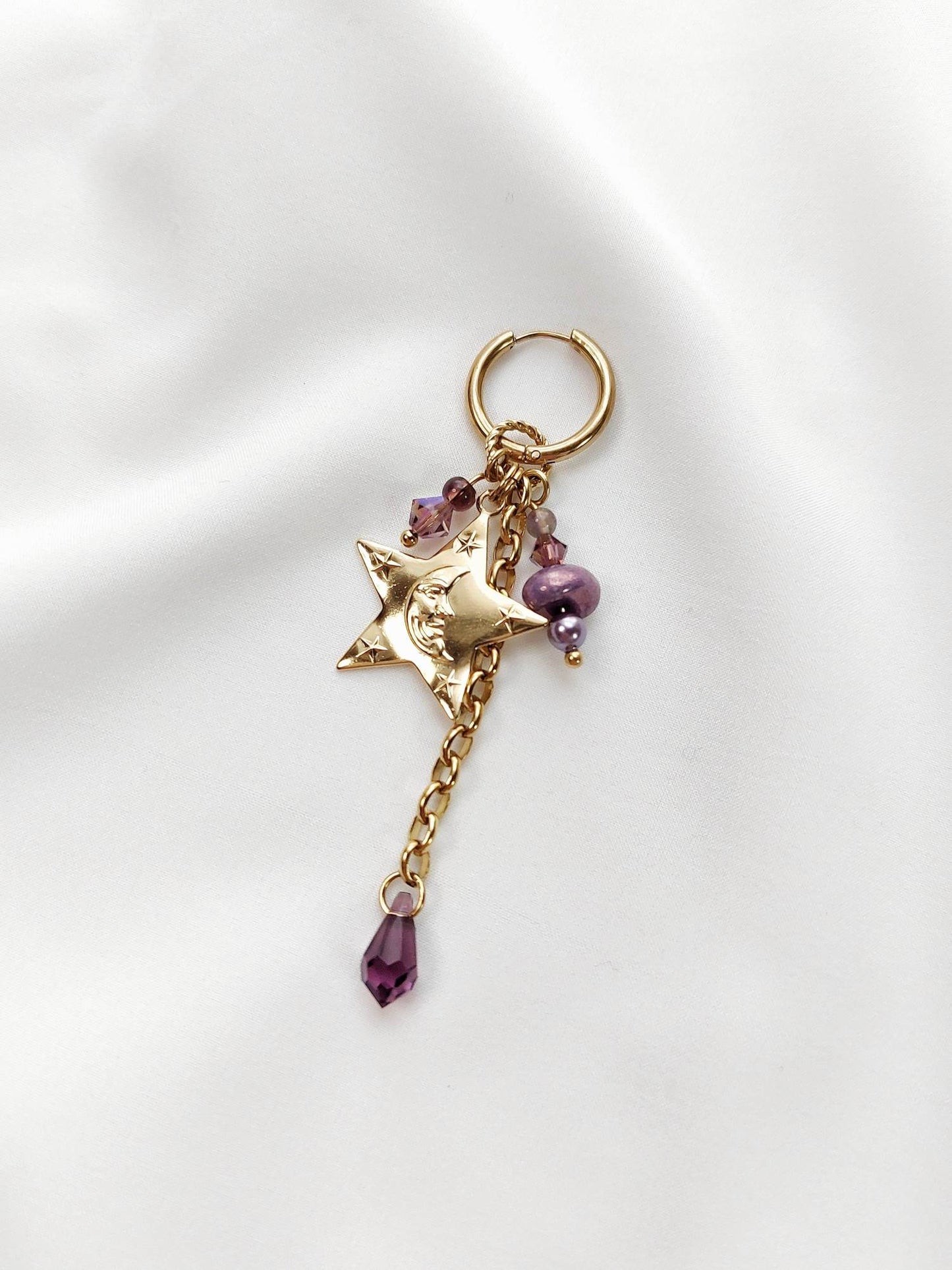 CELESTE single violet and gold star earring