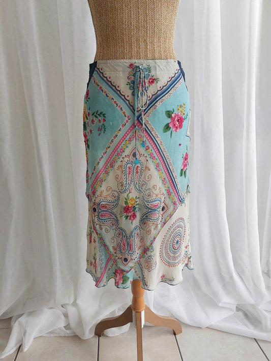 SAFRAN Red camisole with patterns and embroidery Size 36/38