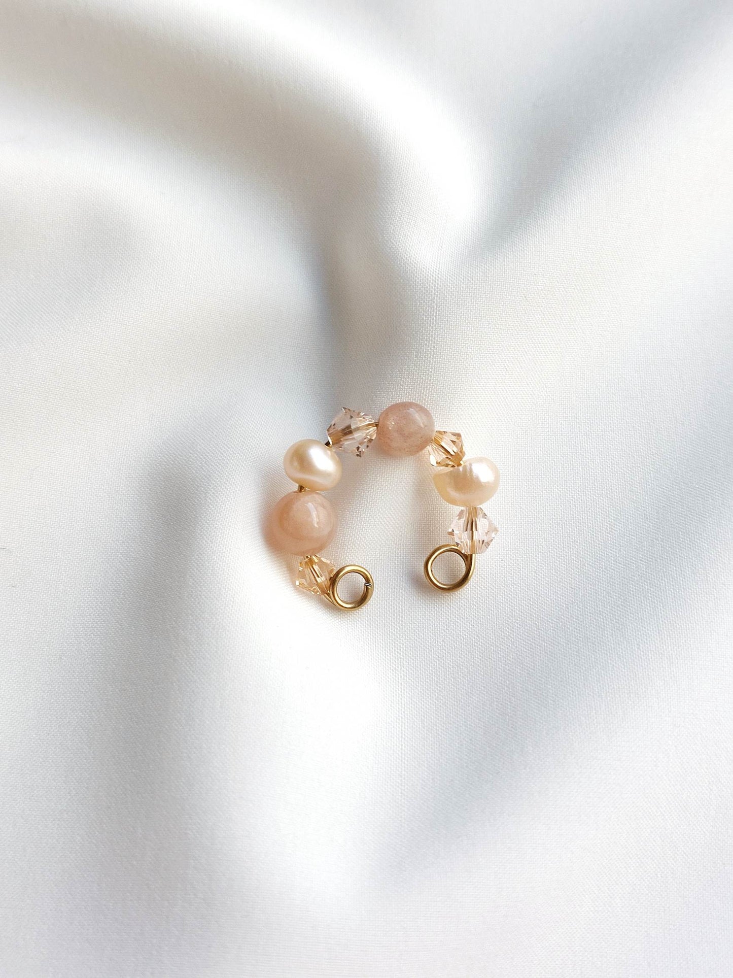GRENADE gold and red earcuff