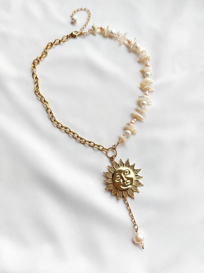 EMBLA large sun necklace