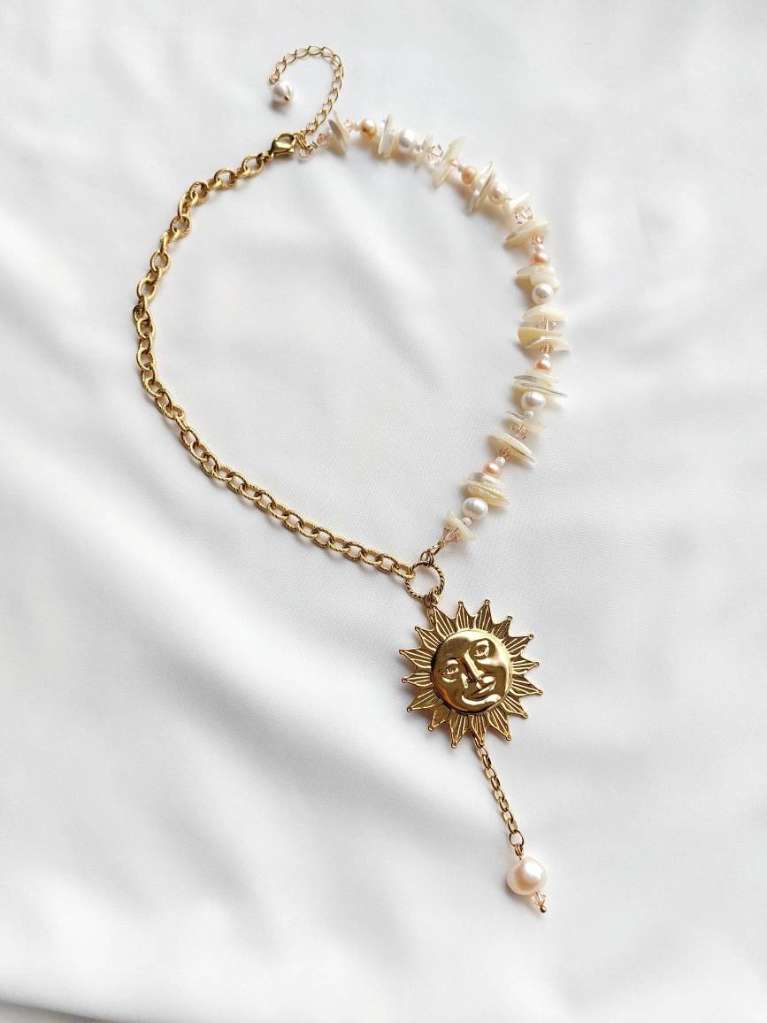 EMBLA large sun necklace