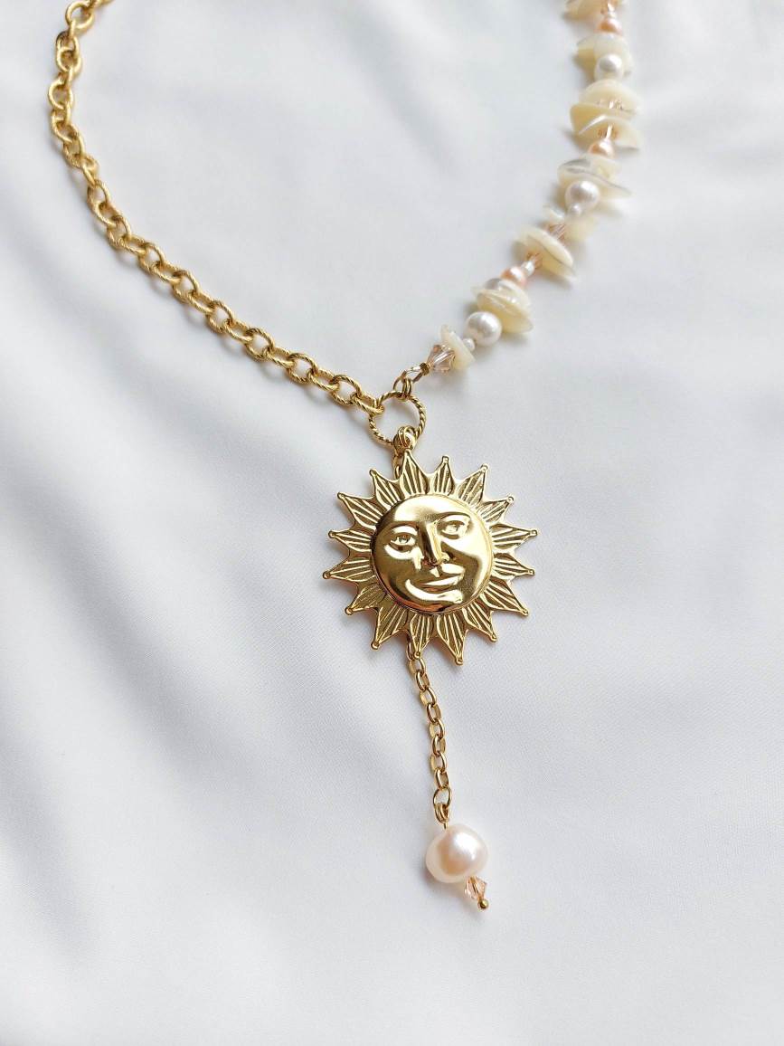 EMBLA large sun necklace