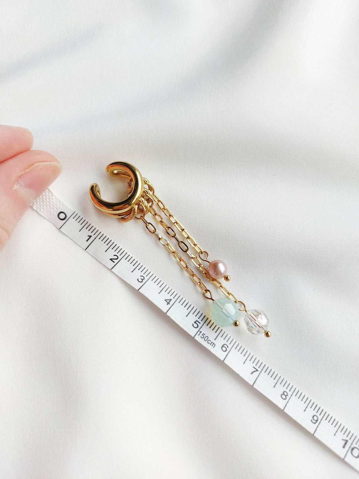 FANTASME earcuff doré en cascade de perles