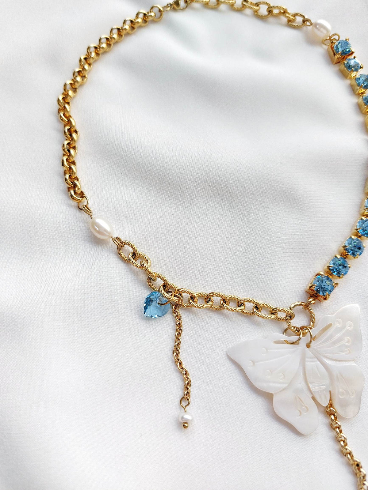 GRÂCE collier doré papillon