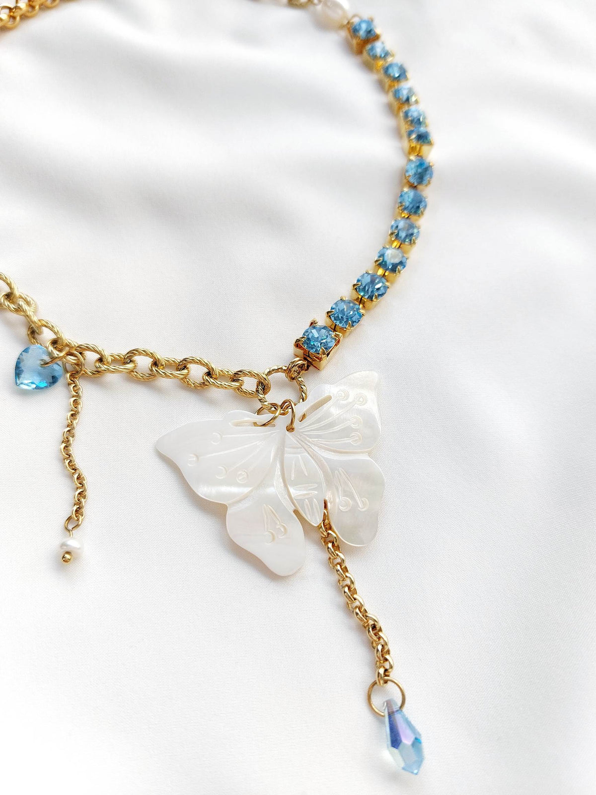 GRÂCE collier doré papillon