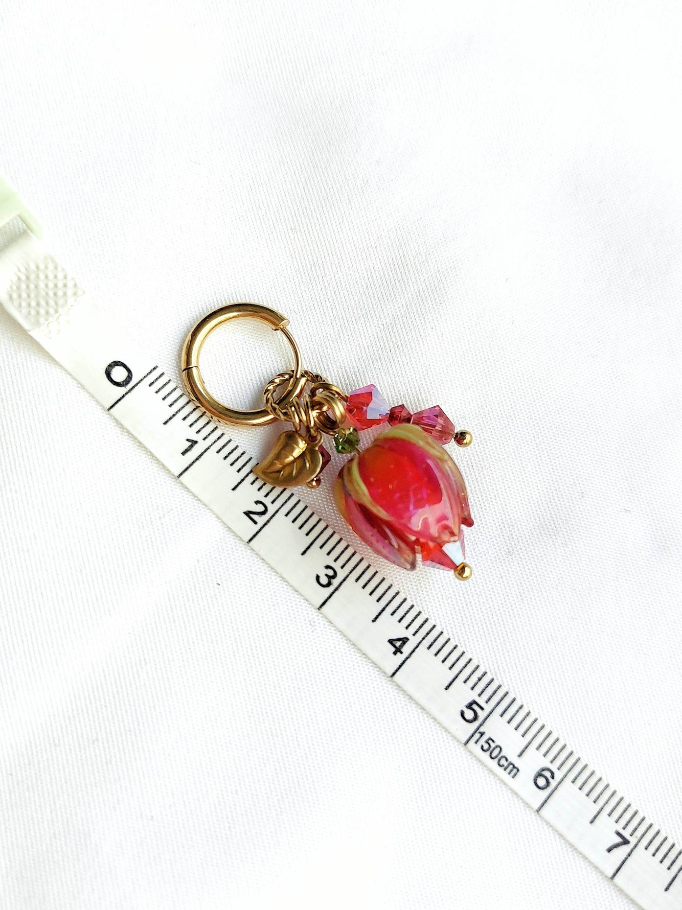 GRENADINE single-loop red flower