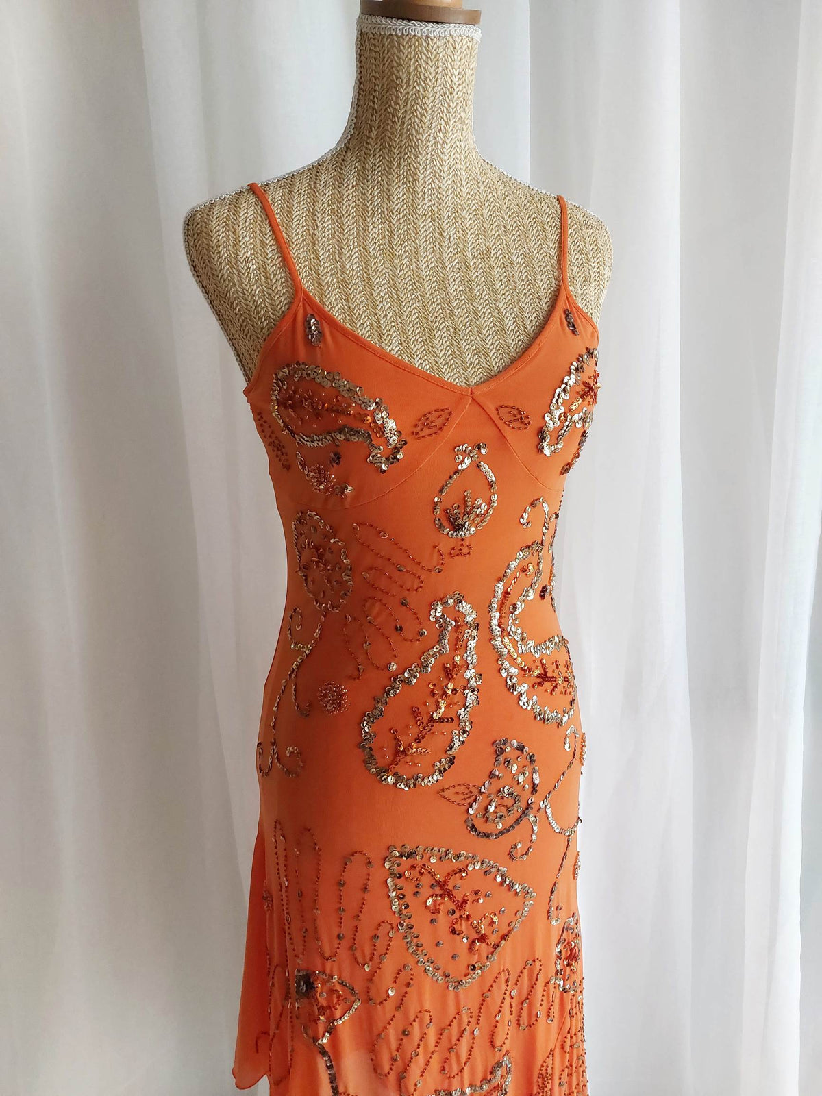 SAFRAN Red camisole with patterns and embroidery Size 36/38