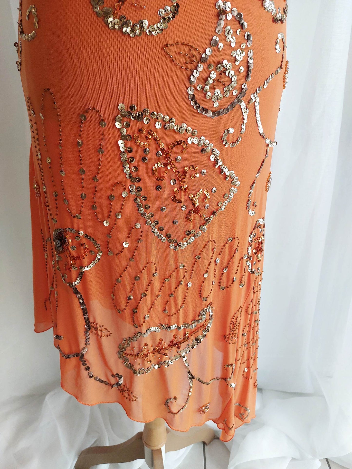 SAFRAN Red camisole with patterns and embroidery Size 36/38
