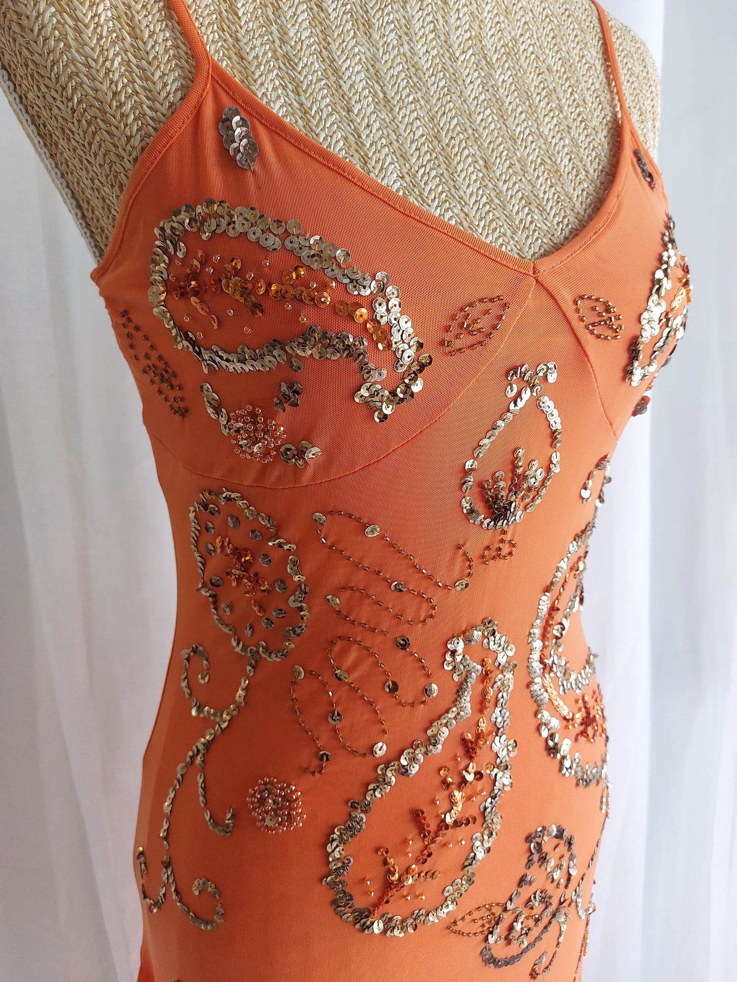 SAFRAN Red camisole with patterns and embroidery Size 36/38