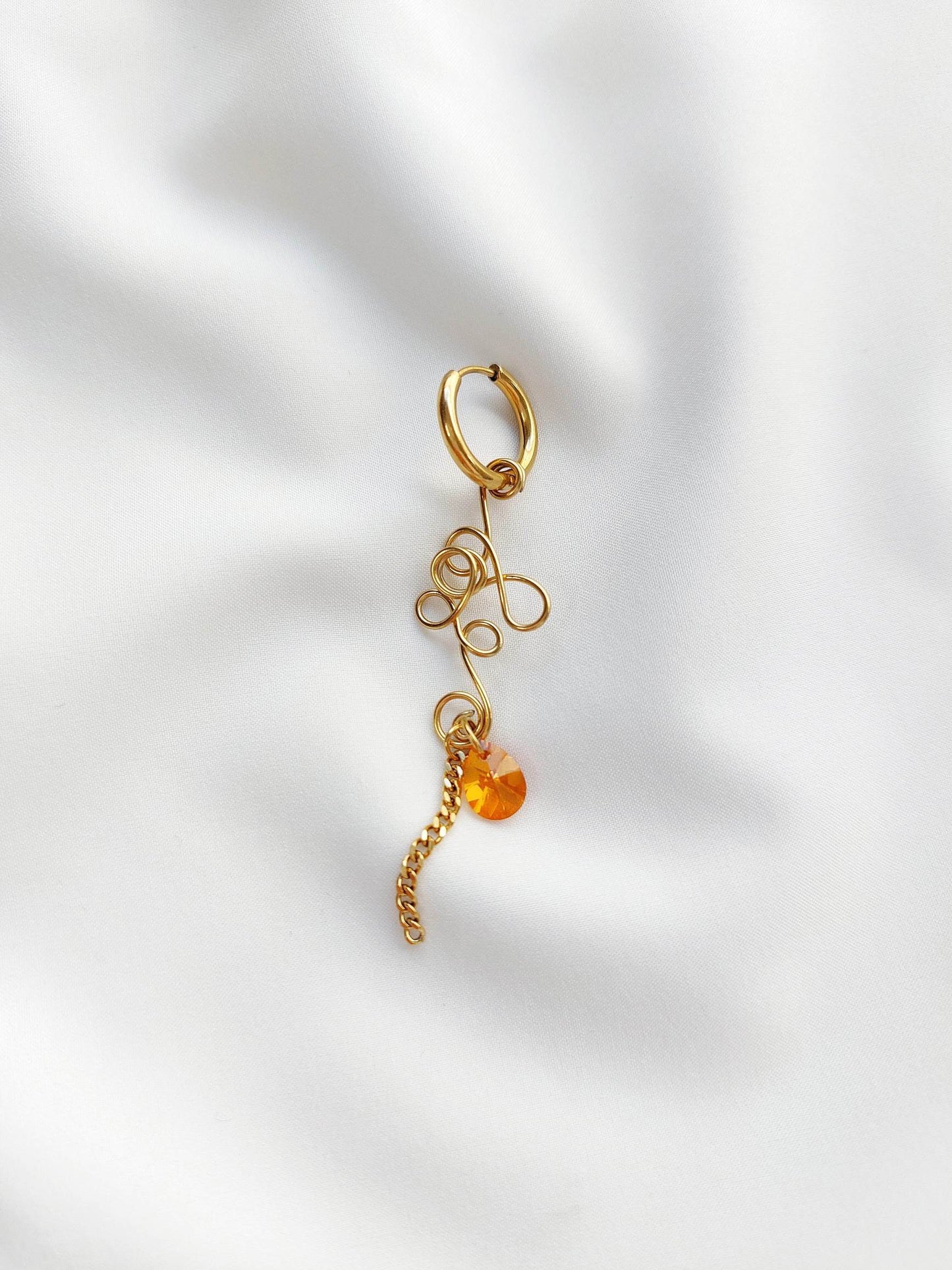 INFINITY single loop scroll and crystal