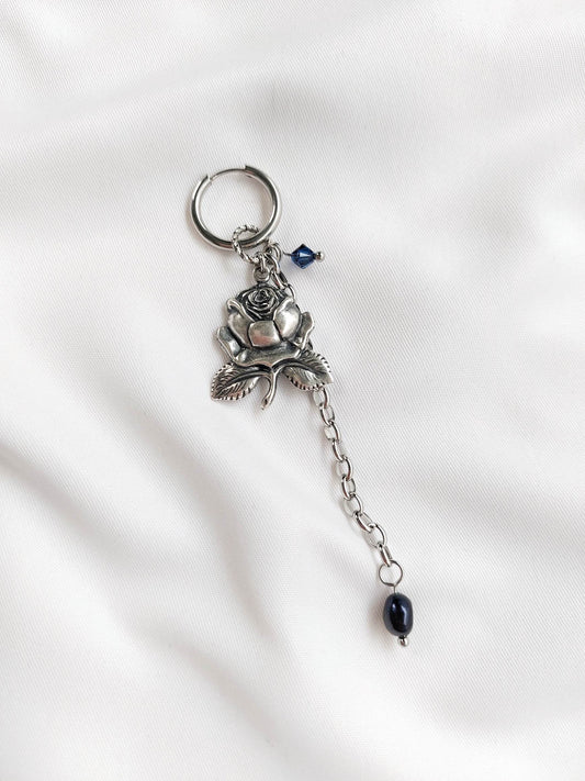 PROHIBITED silver-plated and blue rose single-loop