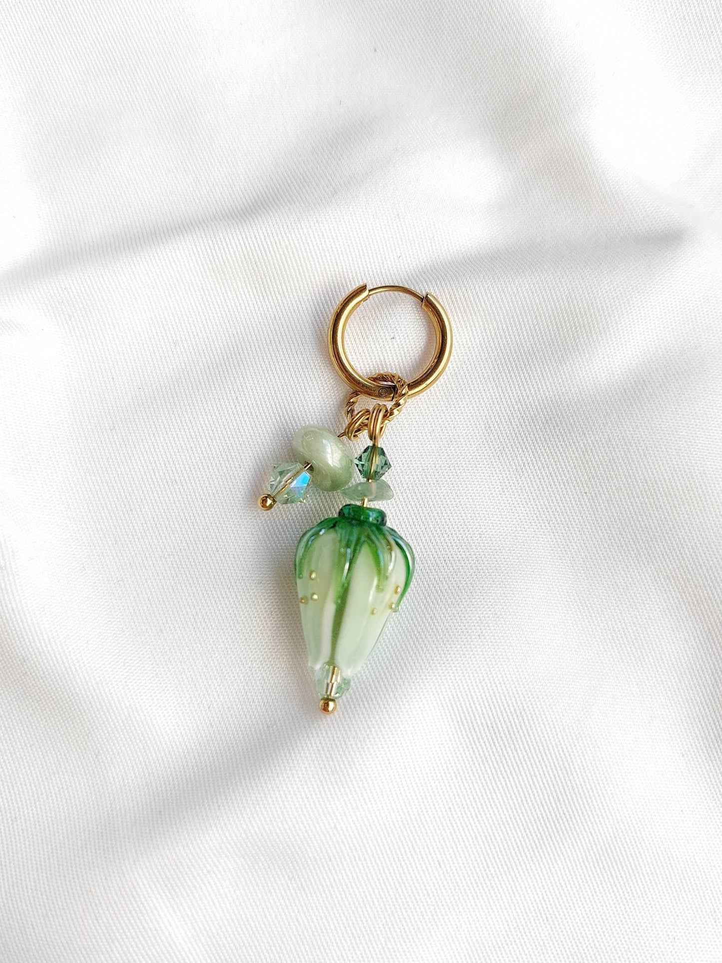 GREEN FLOWER single loop EARRINGS