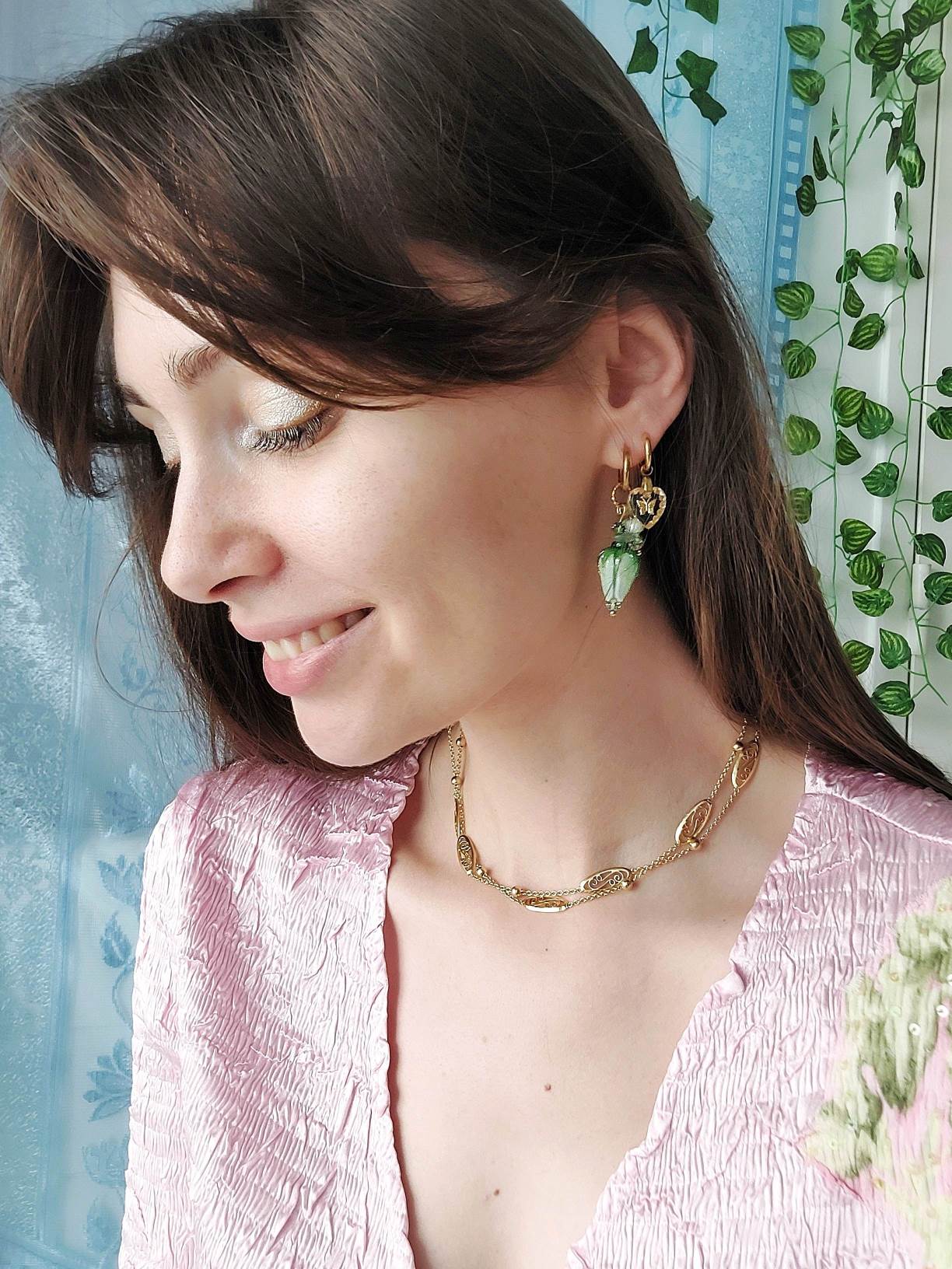 GREEN FLOWER single loop EARRINGS