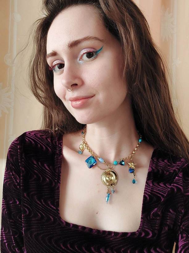 LA GALAXIA asymmetric gold and blue necklace