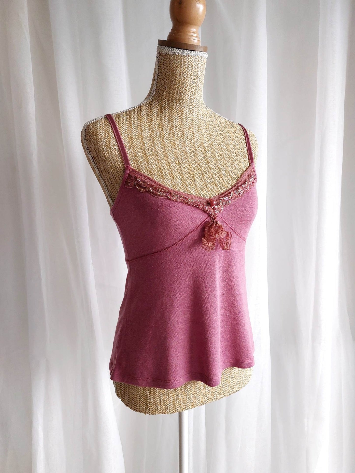 LOLITA débardeur caraco vieux roses avec broderies T.36