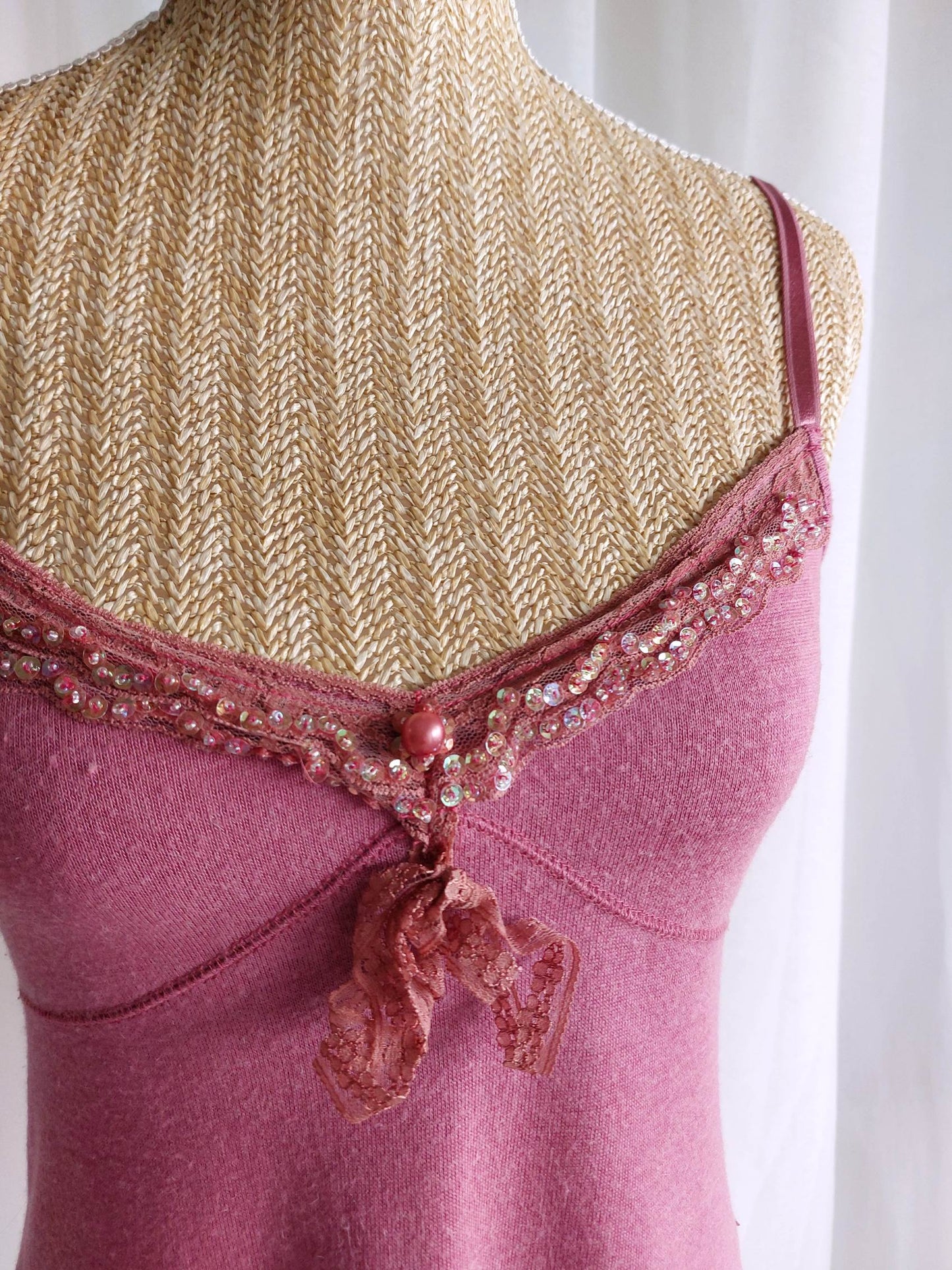 LOLITA débardeur caraco vieux roses avec broderies T.36
