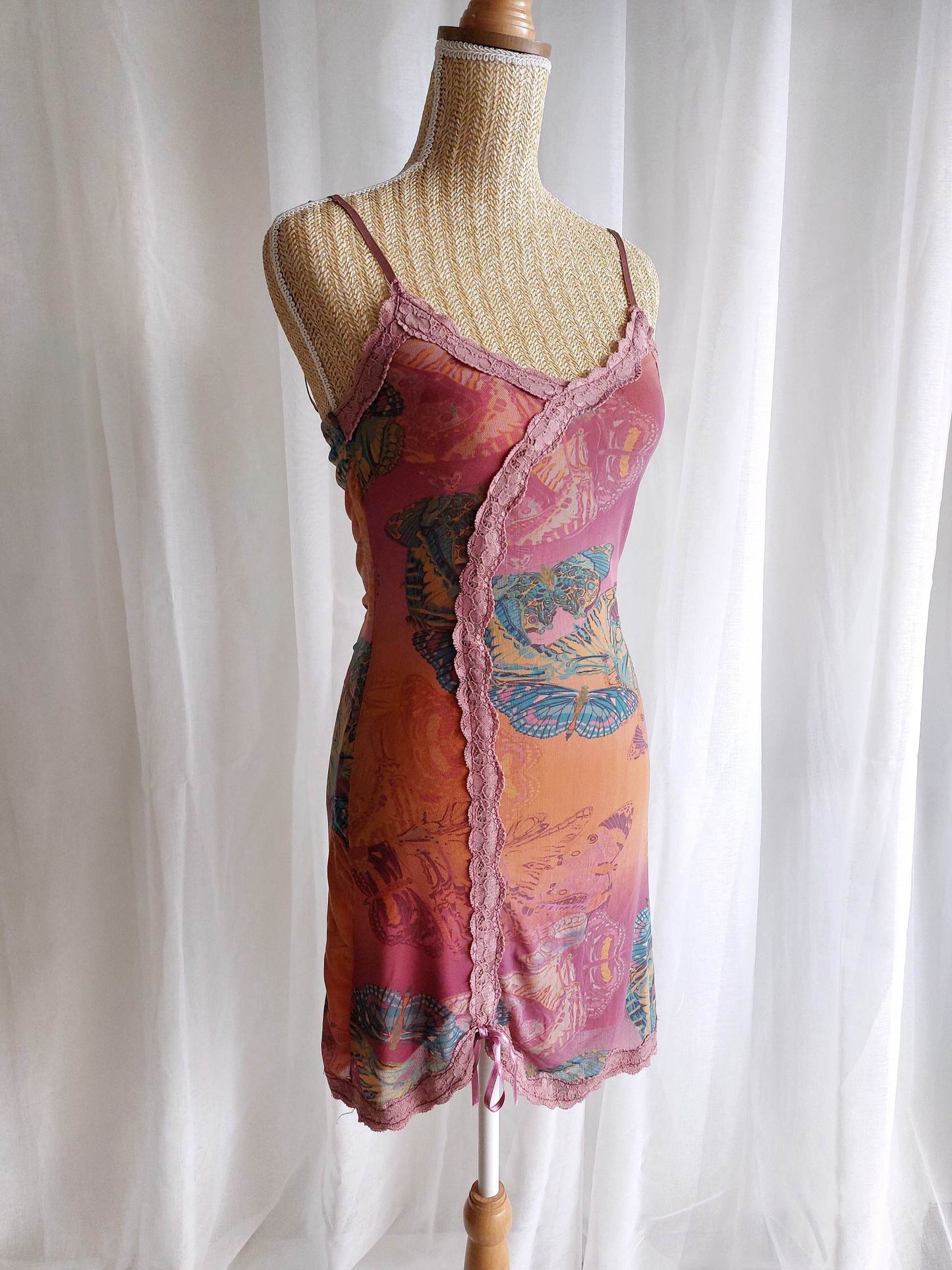 SAFRAN Red camisole with patterns and embroidery Size 36/38