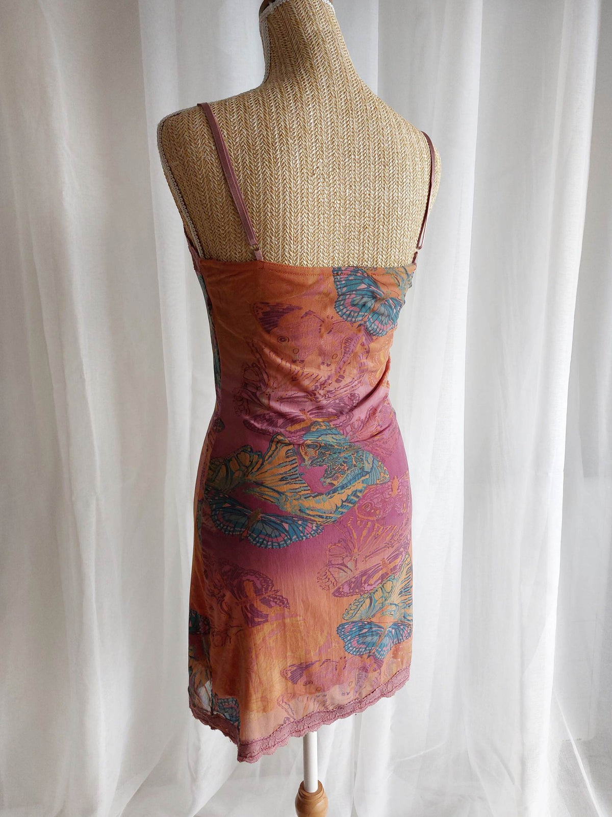 SAFRAN Red camisole with patterns and embroidery Size 36/38