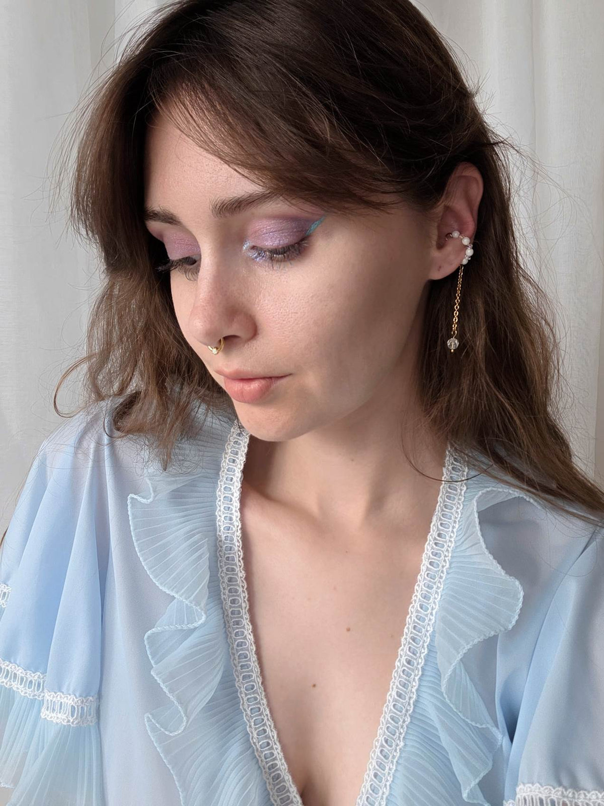 LUEUR earcuff doré perles blanches